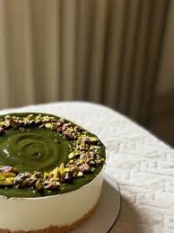 Pistachio Cheesecake (9" - 6 to 8 Servings)